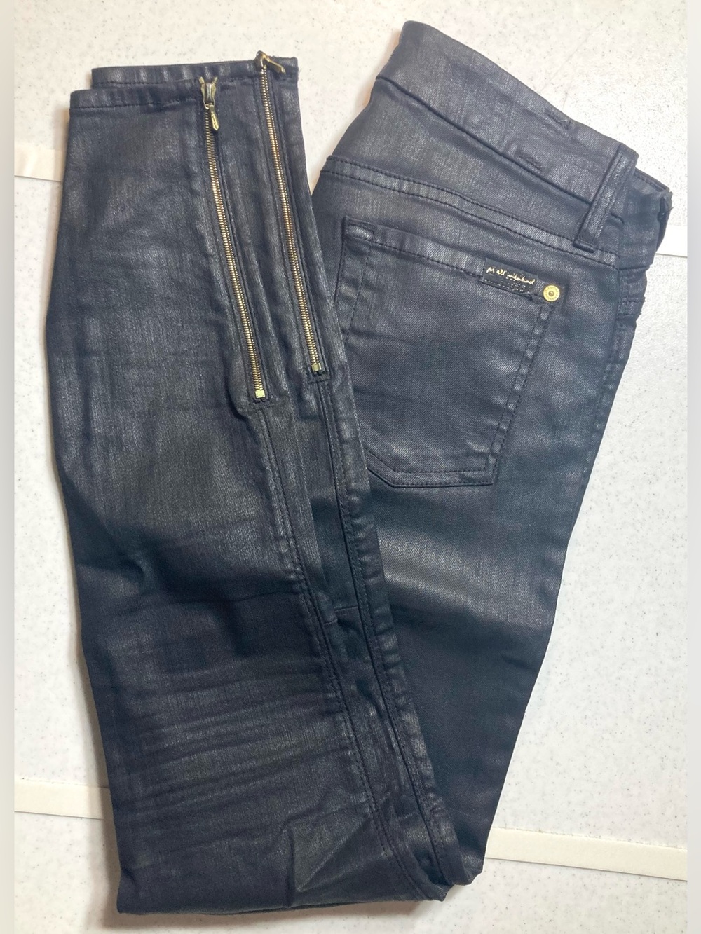 7 For All Mankind Slim Women's Black Coated Skinny Jeans with Gold detail sz 26